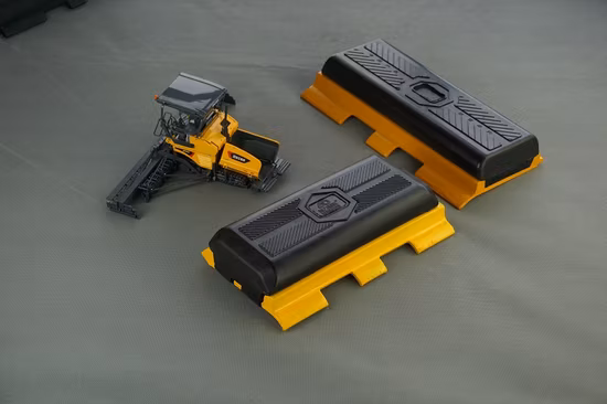 In Gummipads eingebettete Stahlschienenplatte, verschraubt mit Stahlschienenschuh für Raupenmaschine